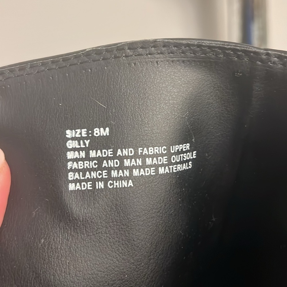 Black boots - Picture 7 of 7
